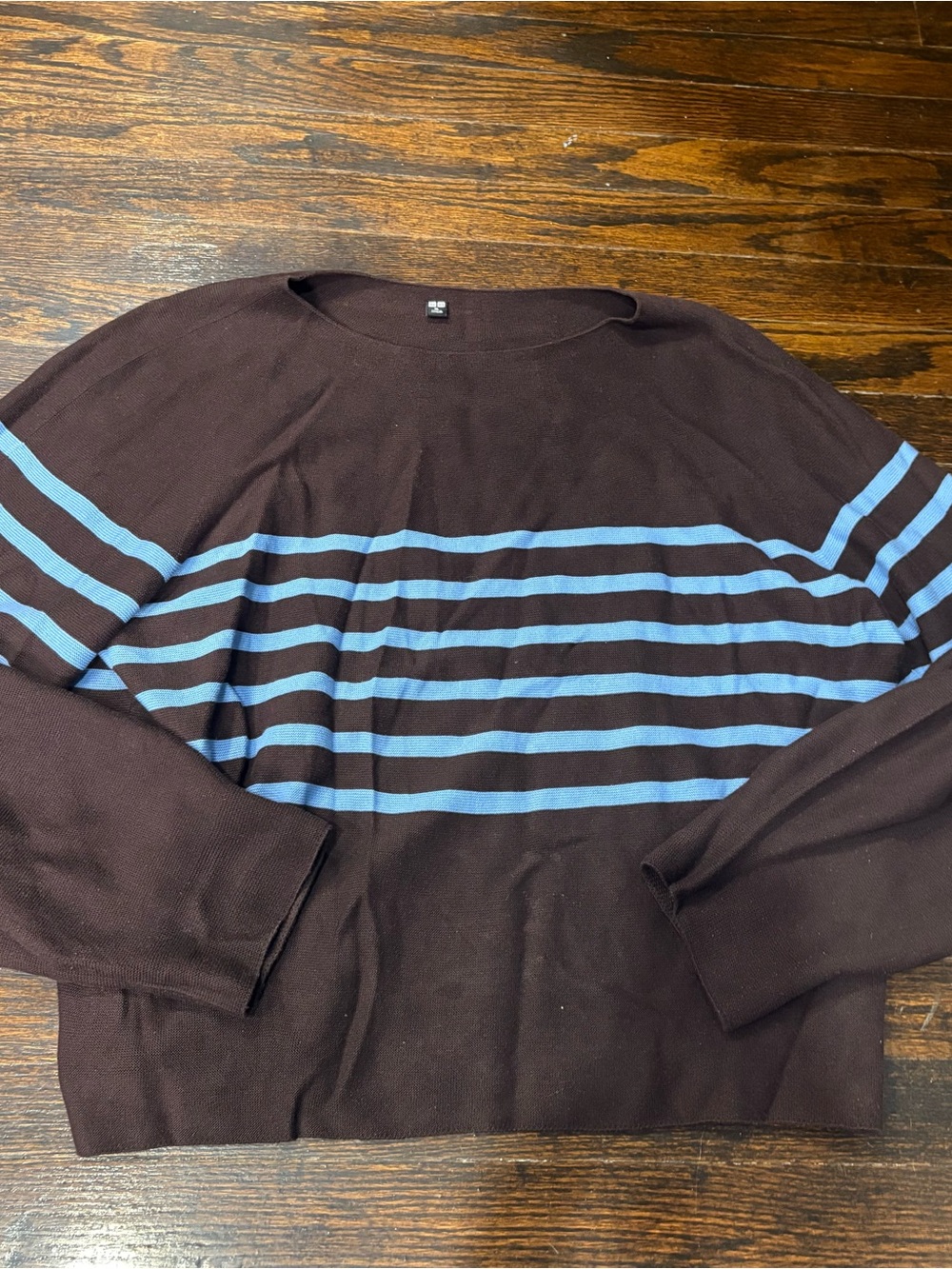 Uniqlo Women’s Dark Brown Crewneck Sweater with Light Blue Stripes